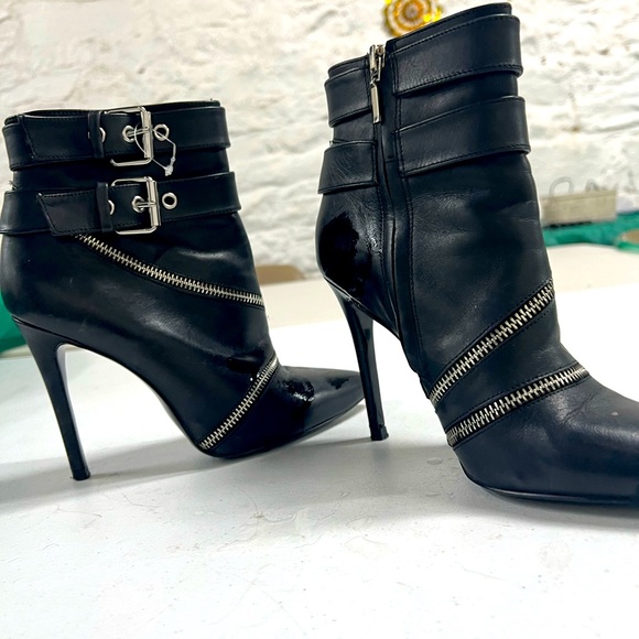 Black Booties w/ Zippers - Picture 1 of 5